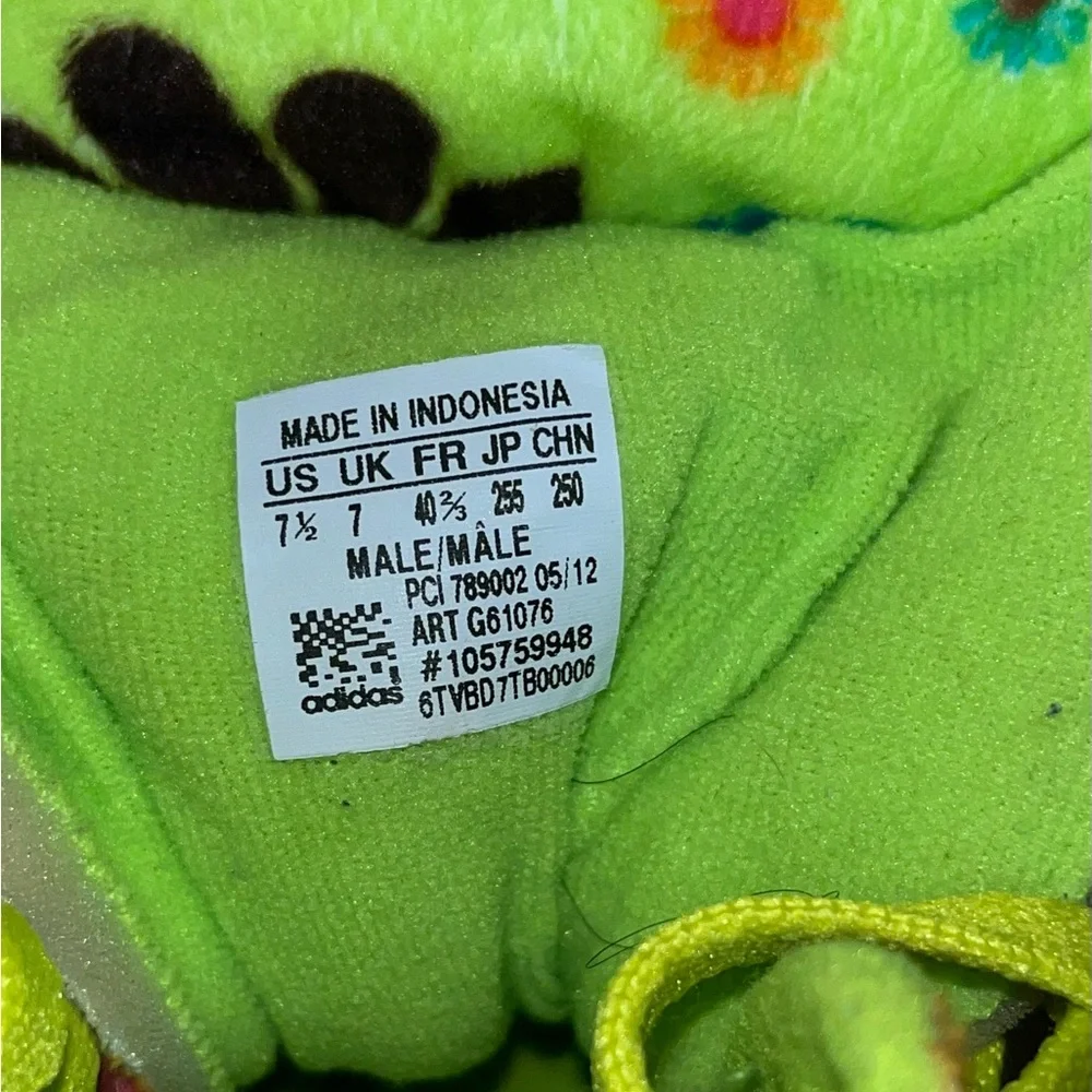 Jeremy Scott x Adidas JS Bear 'Flower Power' Sneakers - Picture 8 of 8